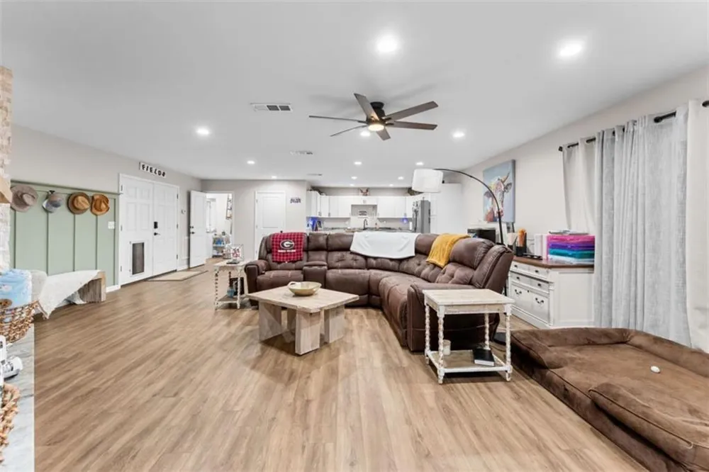 196 Adams Duncan Road Hull, GA 30646