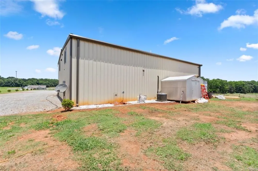 196 Adams Duncan Road Hull, GA 30646