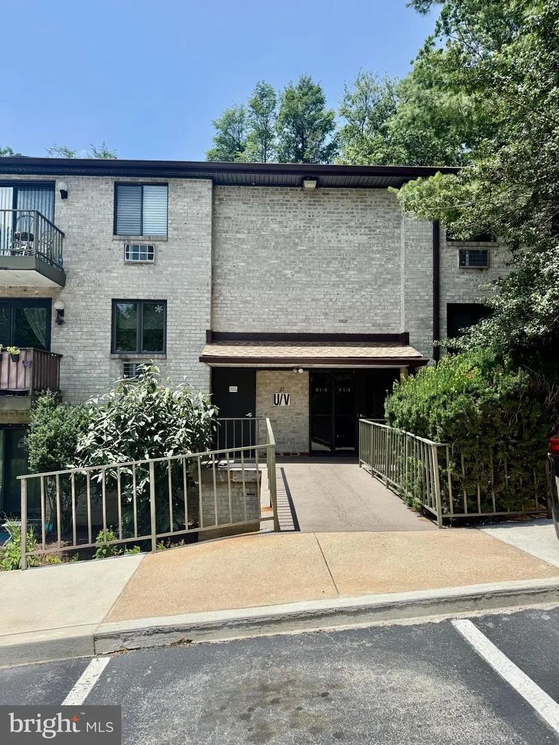 21 DOUGHERTY BOULEVARD #V-3 Glen Mills, PA 19342