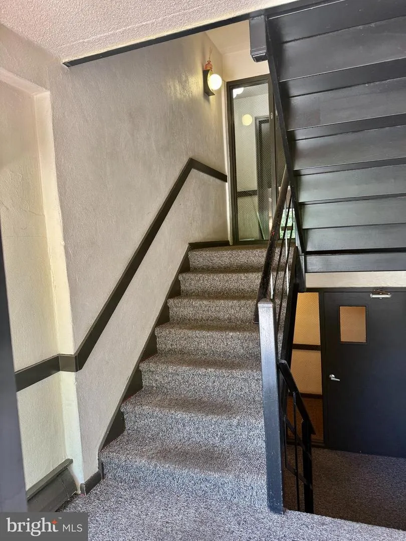21 DOUGHERTY BOULEVARD #V-3 Glen Mills, PA 19342