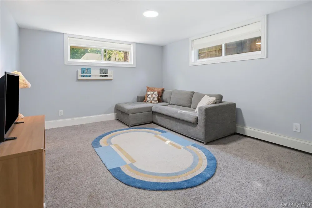 1A Gerald Lane Hampton Bays, NY 11946