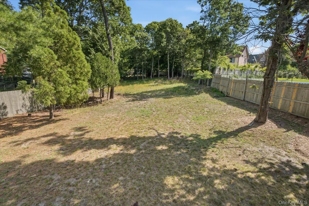 1A Gerald Lane Hampton Bays, NY 11946
