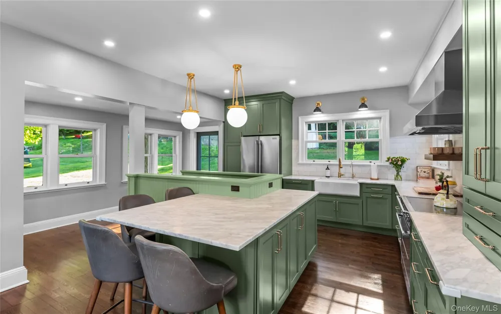 34 Old Mountain Road Nyack, NY 10960