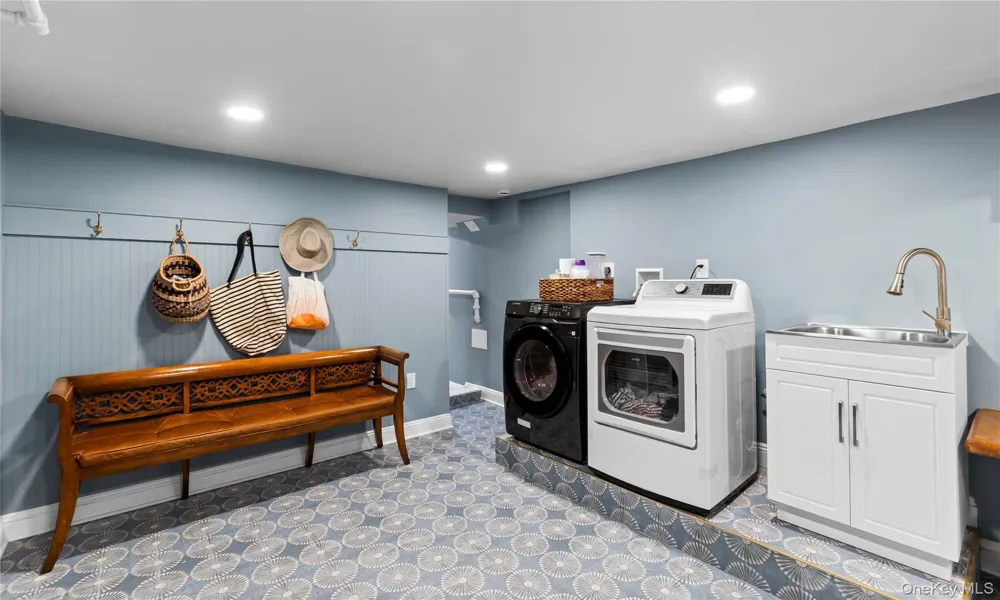 34 Old Mountain Road Nyack, NY 10960