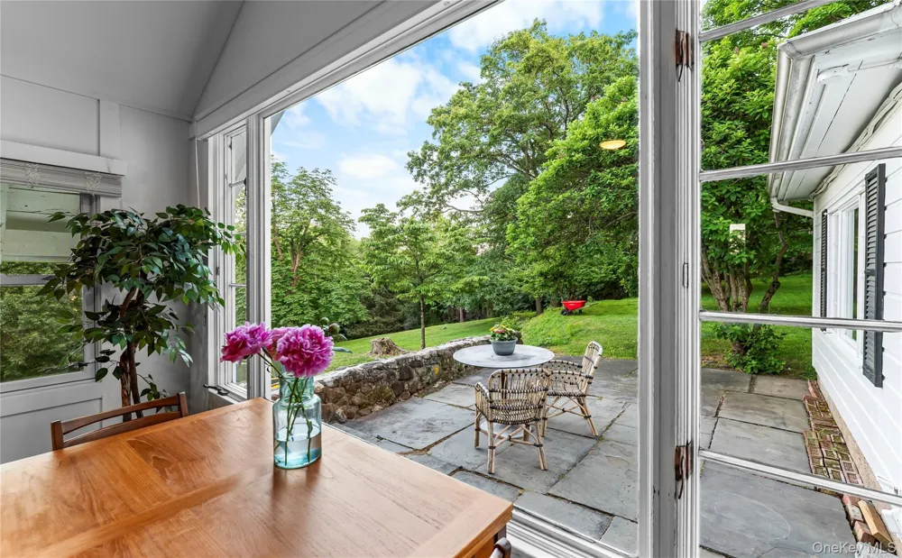 34 Old Mountain Road Nyack, NY 10960