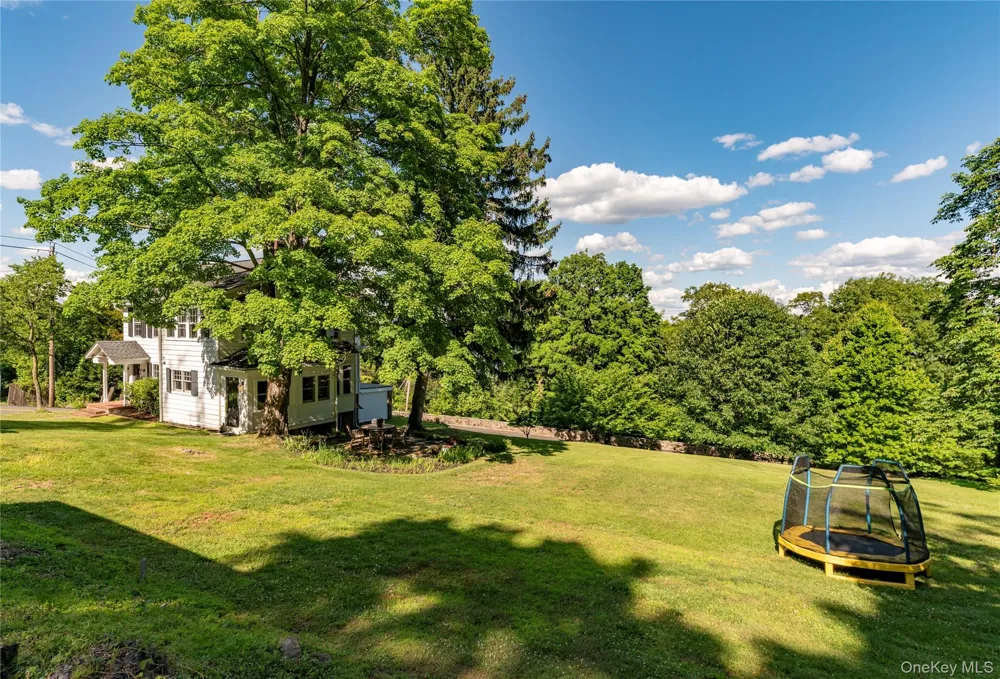 34 Old Mountain Road Nyack, NY 10960