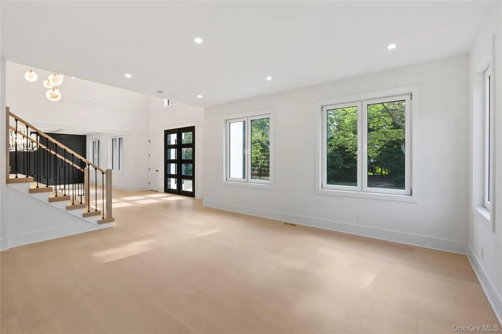 5 Somner Drive Dix Hills, NY 11746