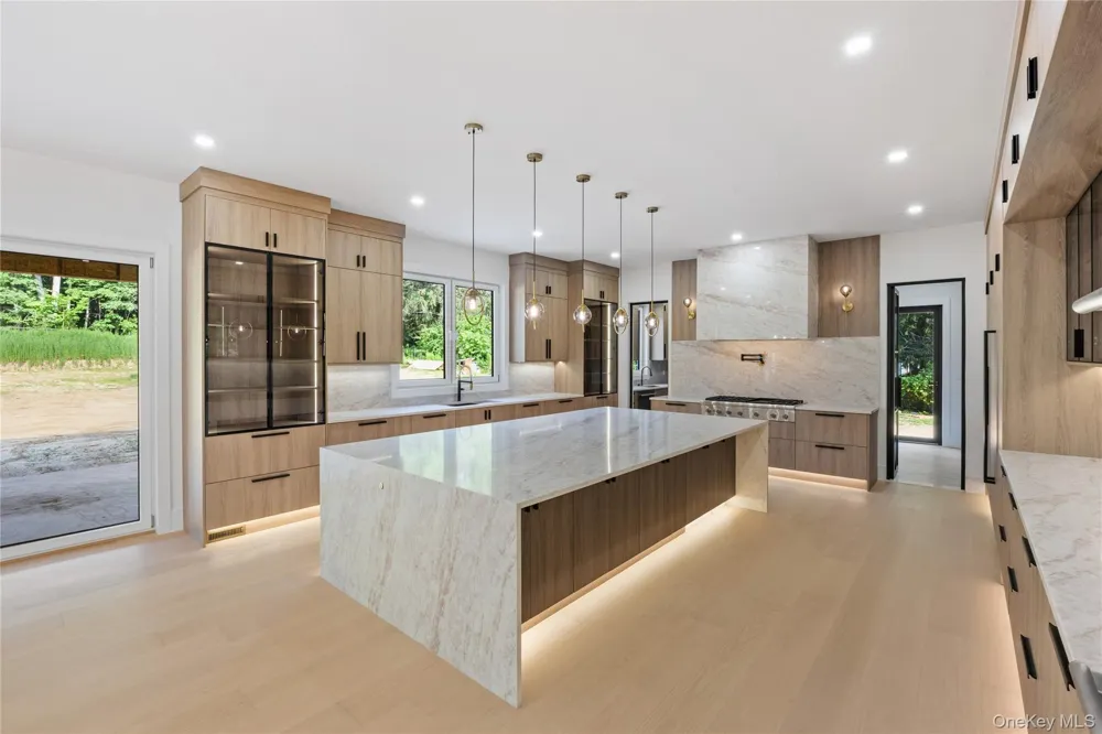 5 Somner Drive Dix Hills, NY 11746