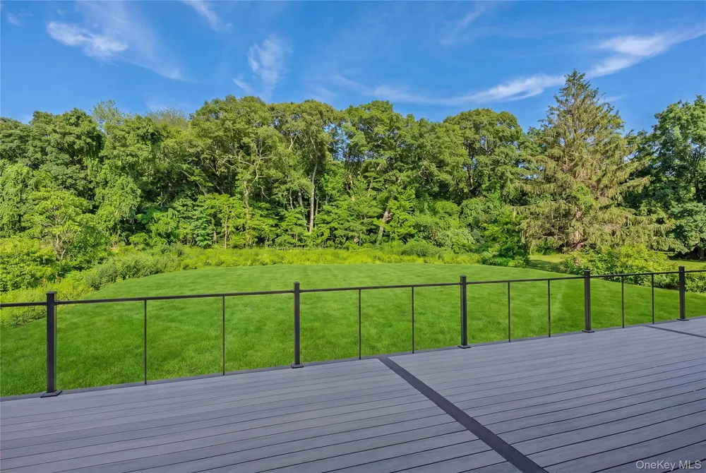 5 Somner Drive Dix Hills, NY 11746