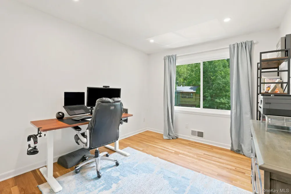 80 Hickory Hill Drive Dobbs Ferry, NY 10522