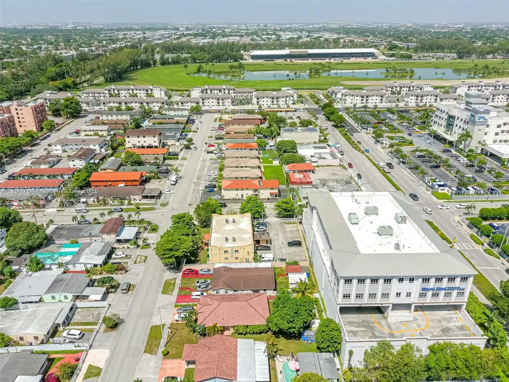 525 E 24th St Hialeah, FL 33013