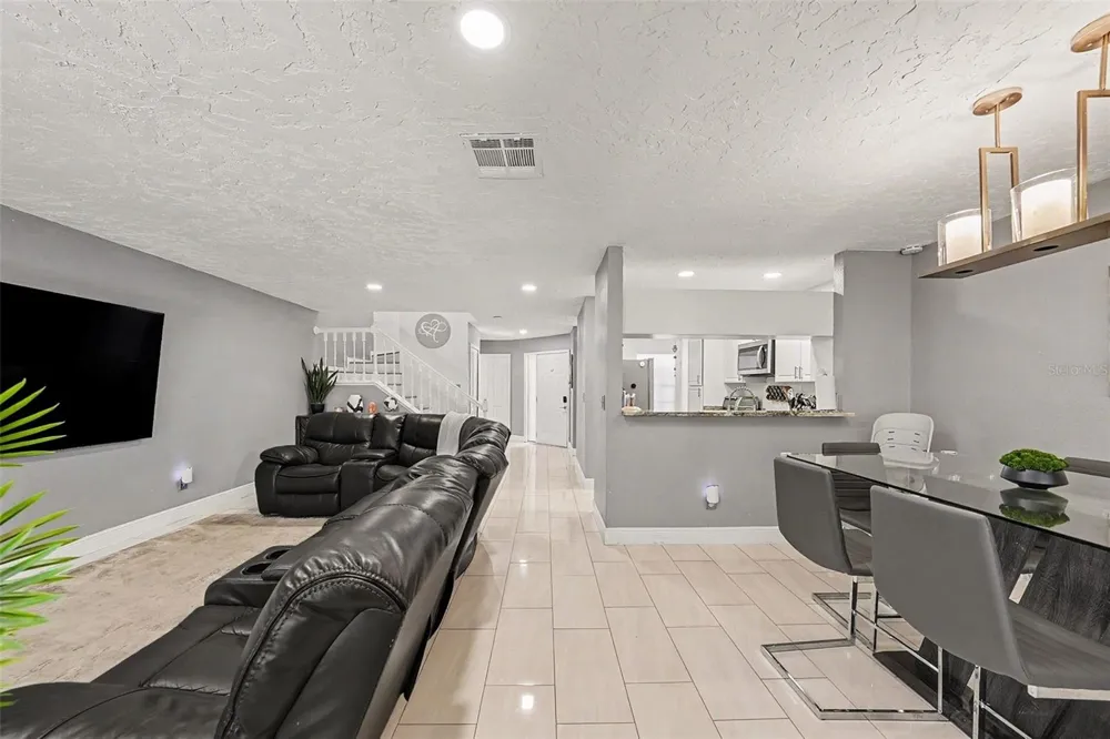 4107 BRENTWOOD PARK CIRCLE Tampa, FL 33624
