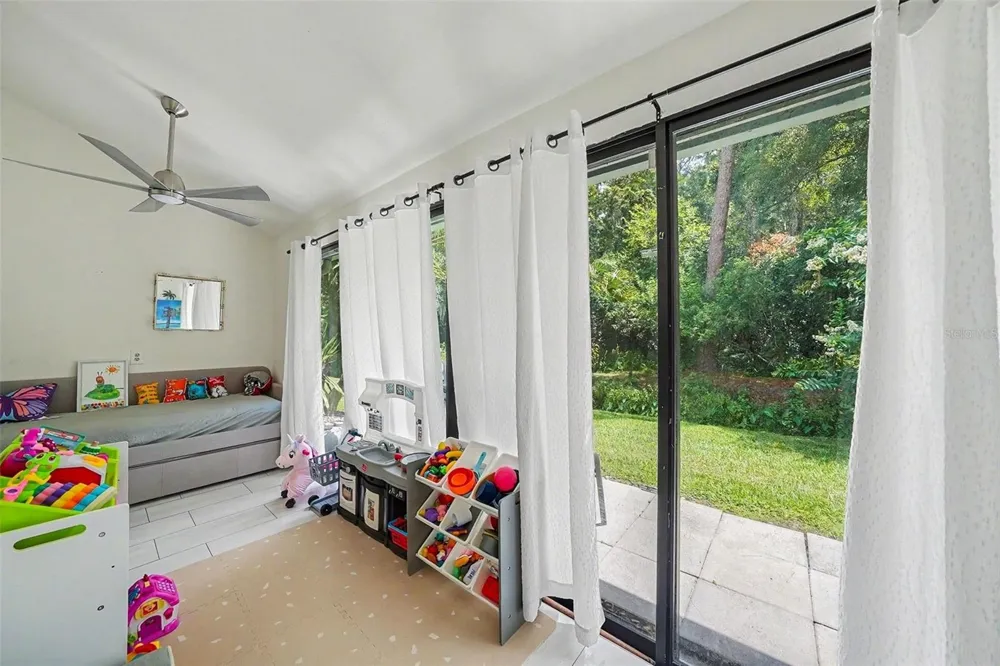 4107 BRENTWOOD PARK CIRCLE Tampa, FL 33624