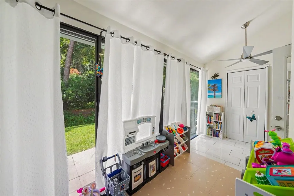 4107 BRENTWOOD PARK CIRCLE Tampa, FL 33624
