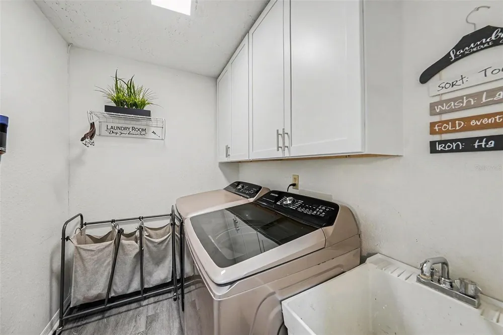 4107 BRENTWOOD PARK CIRCLE Tampa, FL 33624