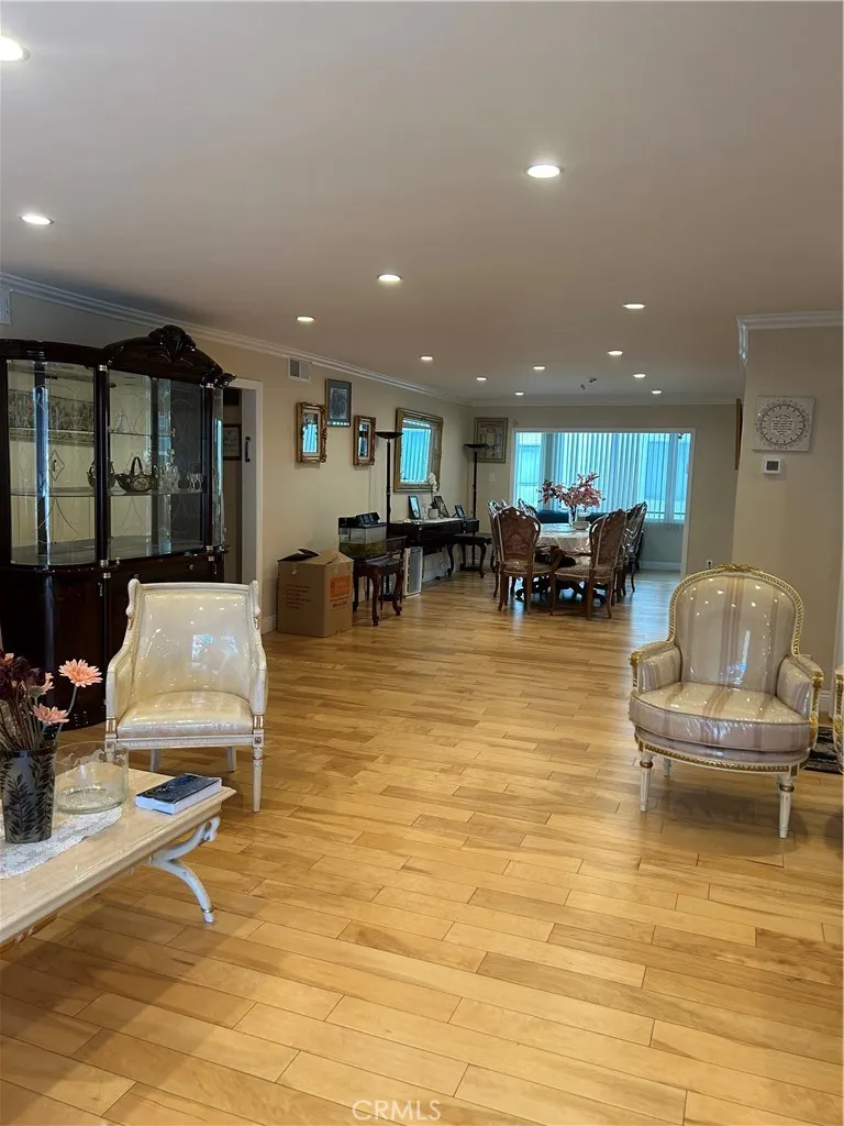 5315 Yarmouth Encino, CA 91316