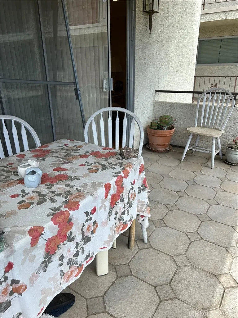 5315 Yarmouth Encino, CA 91316