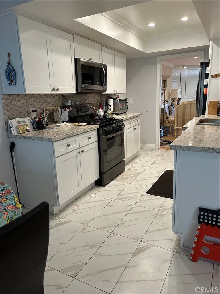 5315 Yarmouth Encino, CA 91316