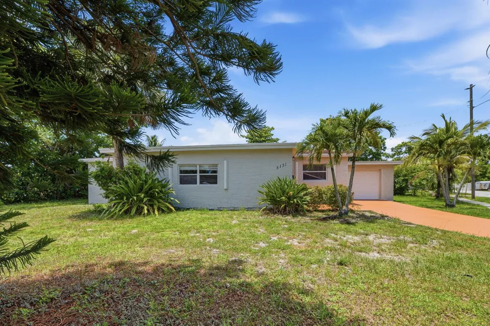 5131 SW 6th Street Margate, FL 33068