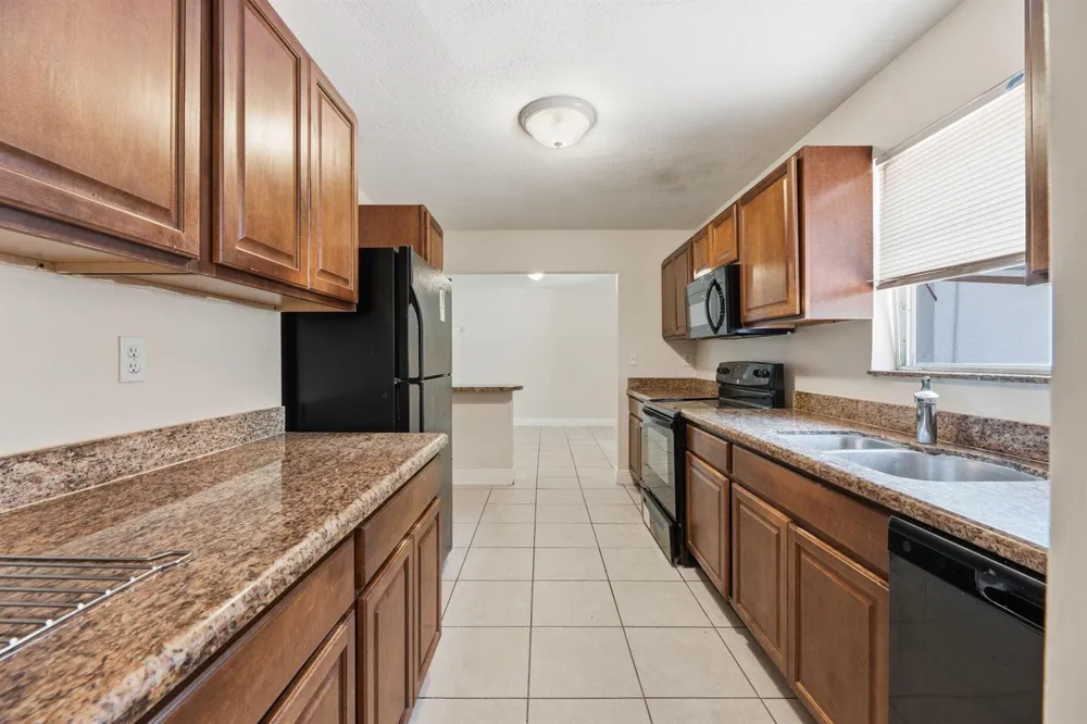 5131 SW 6th Street Margate, FL 33068