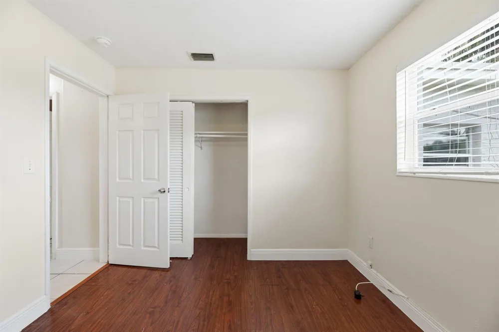 5131 SW 6th Street Margate, FL 33068