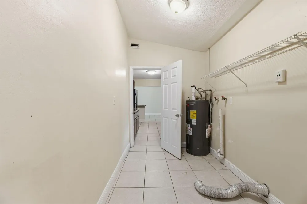5131 SW 6th Street Margate, FL 33068