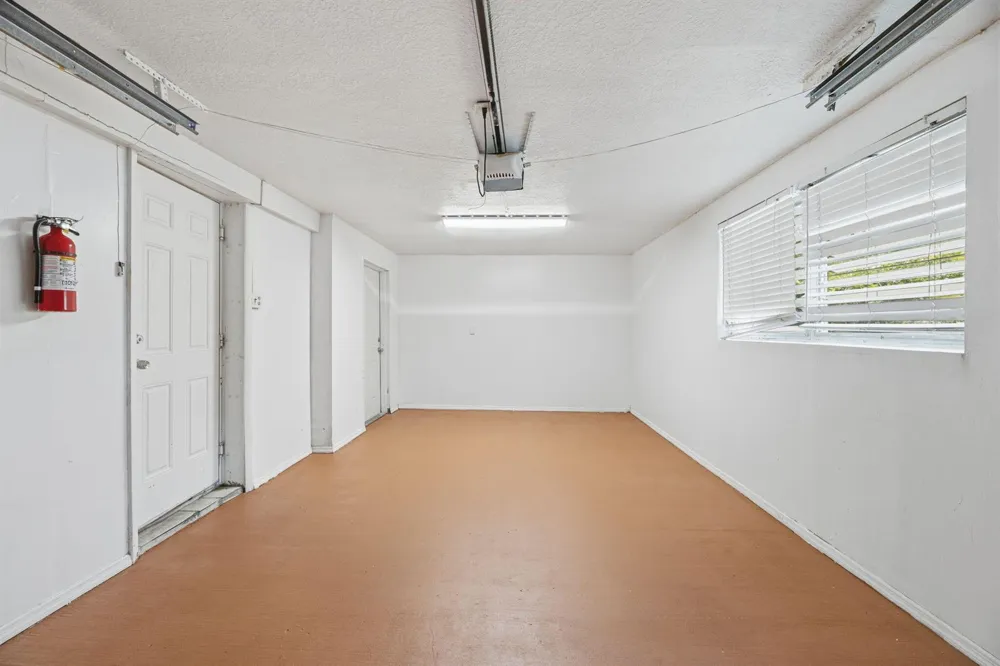 5131 SW 6th Street Margate, FL 33068