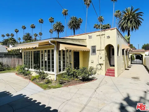 203 Doheny Drive