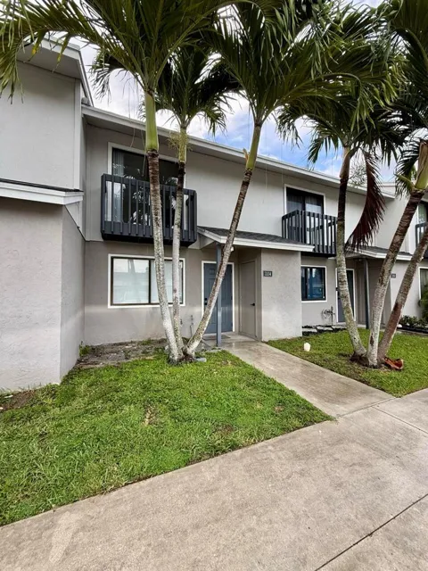 3104 Poolside Drive