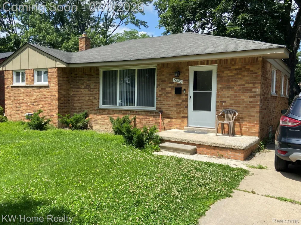 14620 Pearson Street Oak Park City, MI 48237