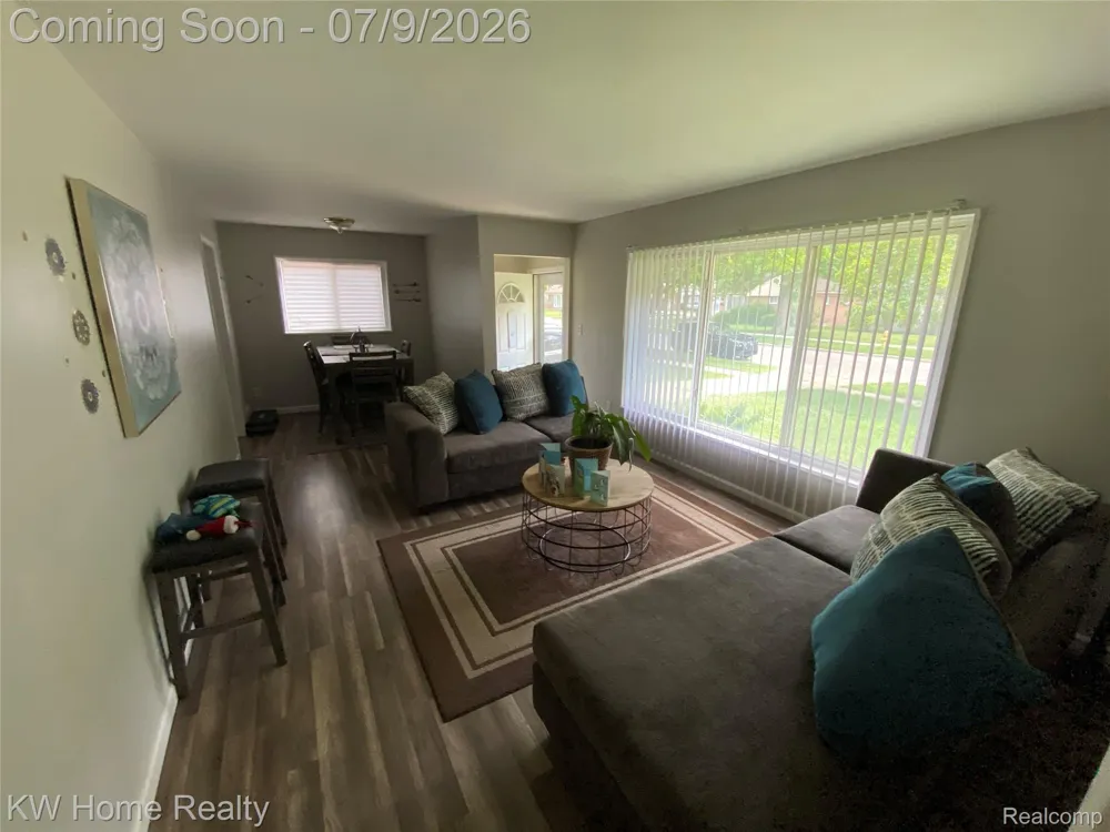 14620 Pearson Street Oak Park City, MI 48237