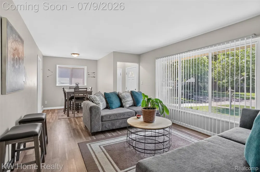 14620 Pearson Street Oak Park City, MI 48237