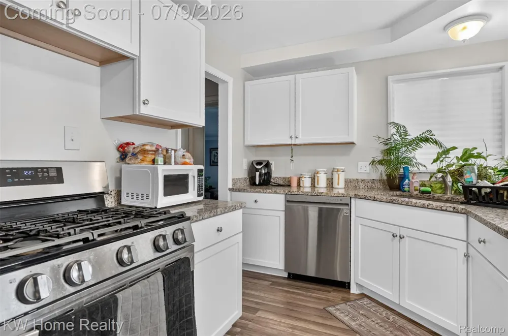 14620 Pearson Street Oak Park City, MI 48237