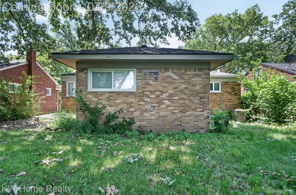 14620 Pearson Street Oak Park City, MI 48237