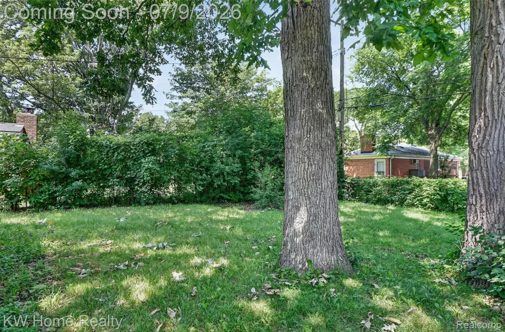 14620 Pearson Street Oak Park City, MI 48237