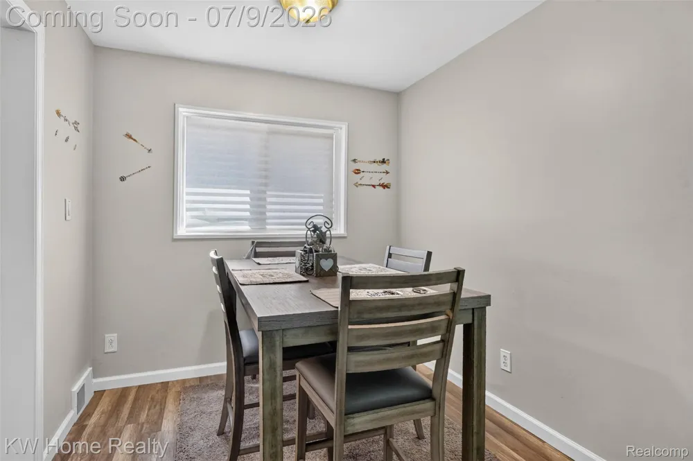 14620 Pearson Street Oak Park City, MI 48237