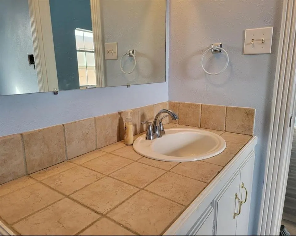 411 Cooke Street Nocona, TX 76255