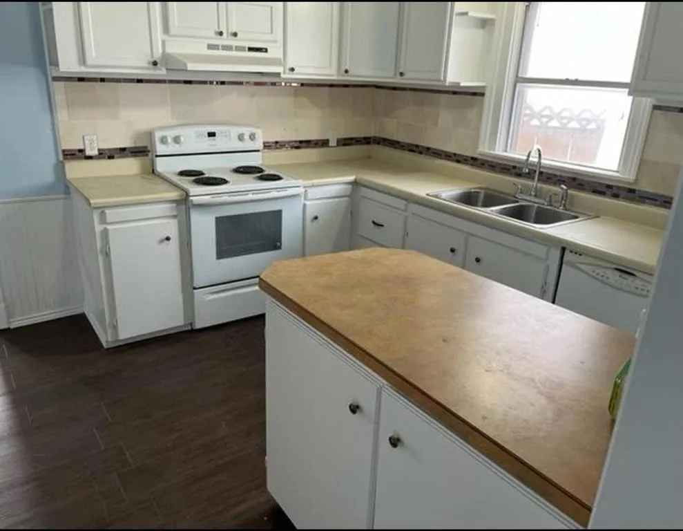 411 Cooke Street Nocona, TX 76255