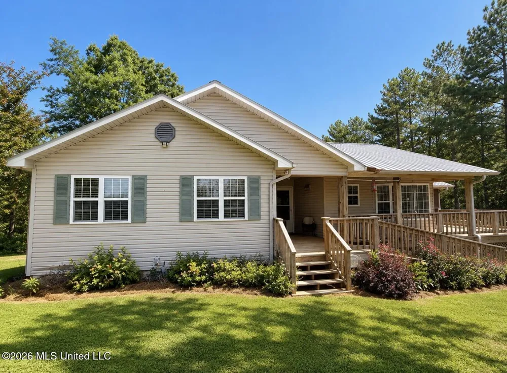 2903 Hunter Road Thaxton, MS 38871