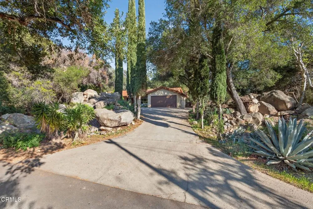 2170 Ladera Road Ojai, CA 93023