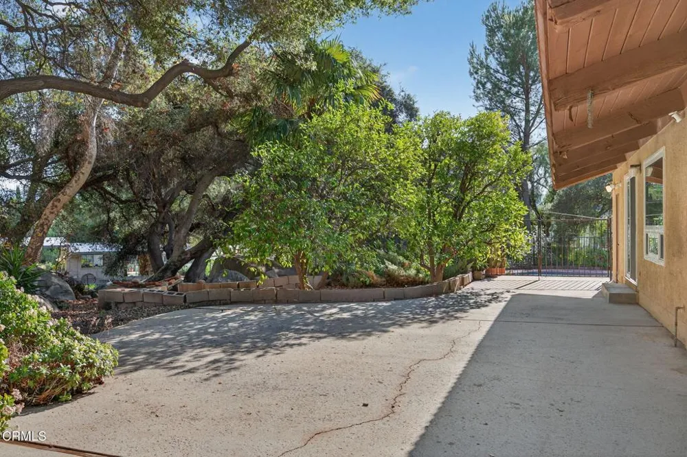 2170 Ladera Road Ojai, CA 93023