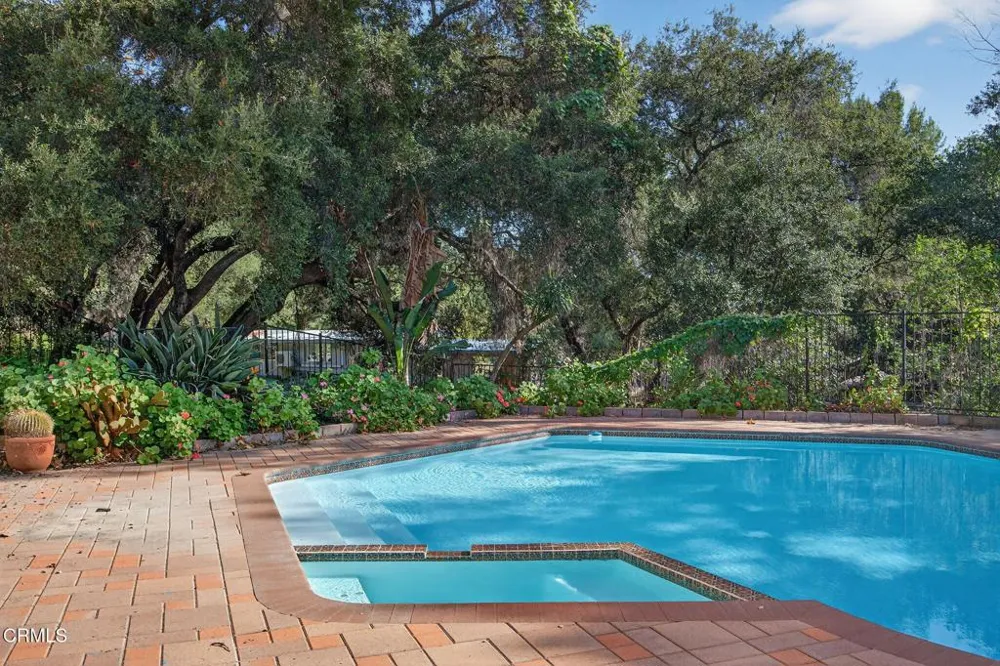 2170 Ladera Road Ojai, CA 93023