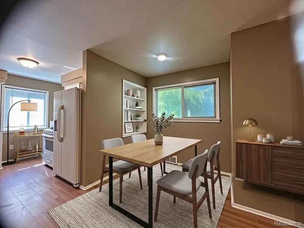 5045 Abington Drive Troy City, MI 48085