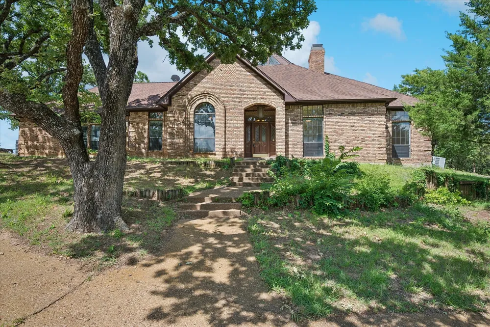 704 McMakin Road Bartonville, TX 76226