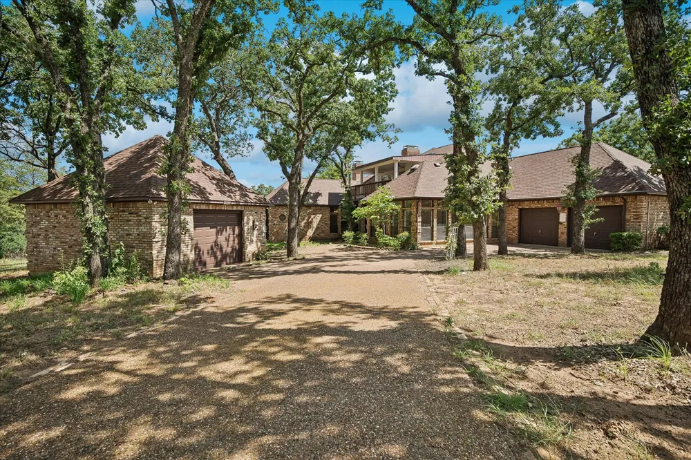 704 McMakin Road Bartonville, TX 76226