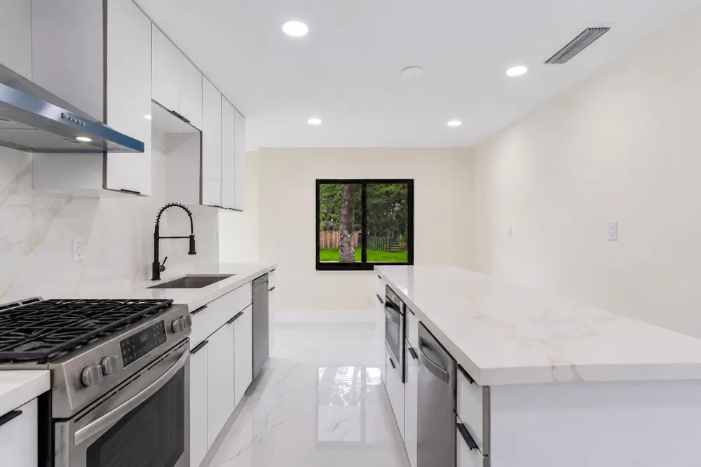 3185 Riddle Road West Palm Beach, FL 33406