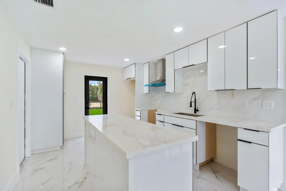 3185 Riddle Road West Palm Beach, FL 33406