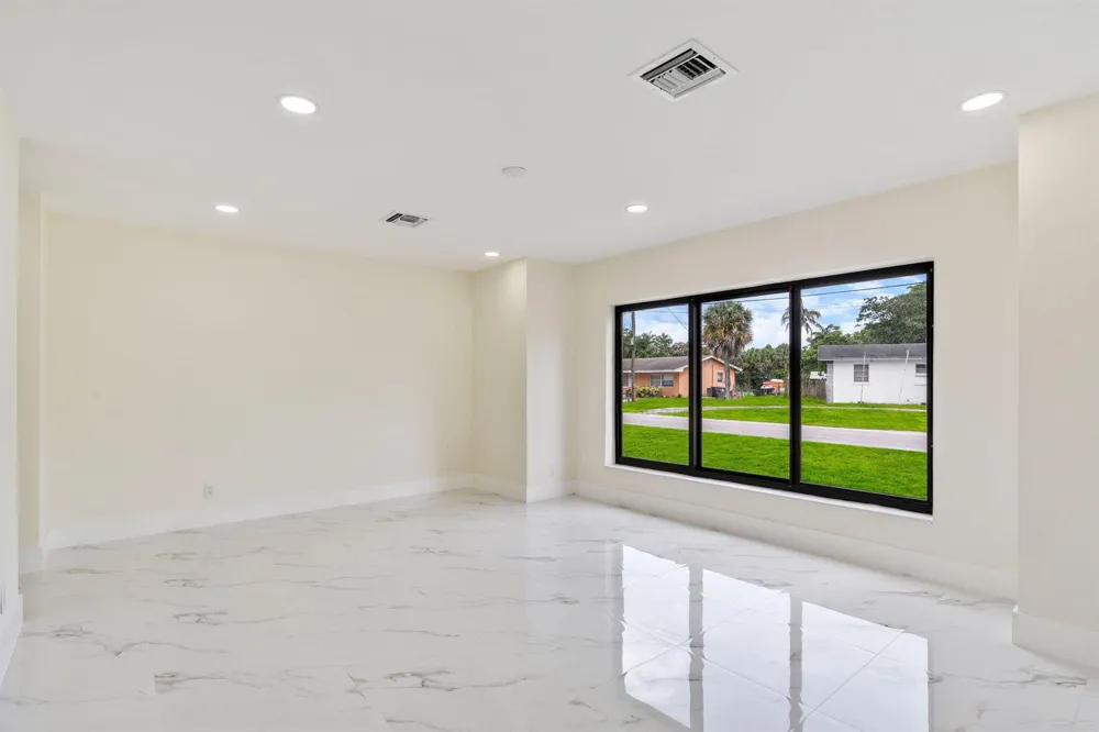 3185 Riddle Road West Palm Beach, FL 33406