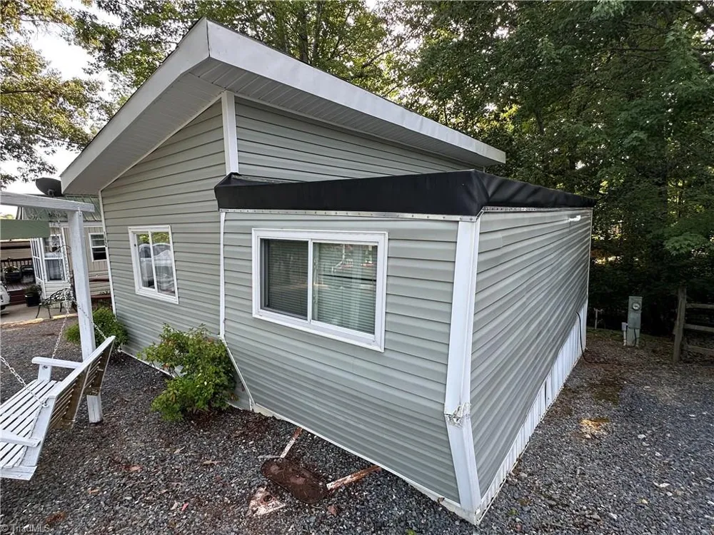 162 Club House Drive New London, NC 28127