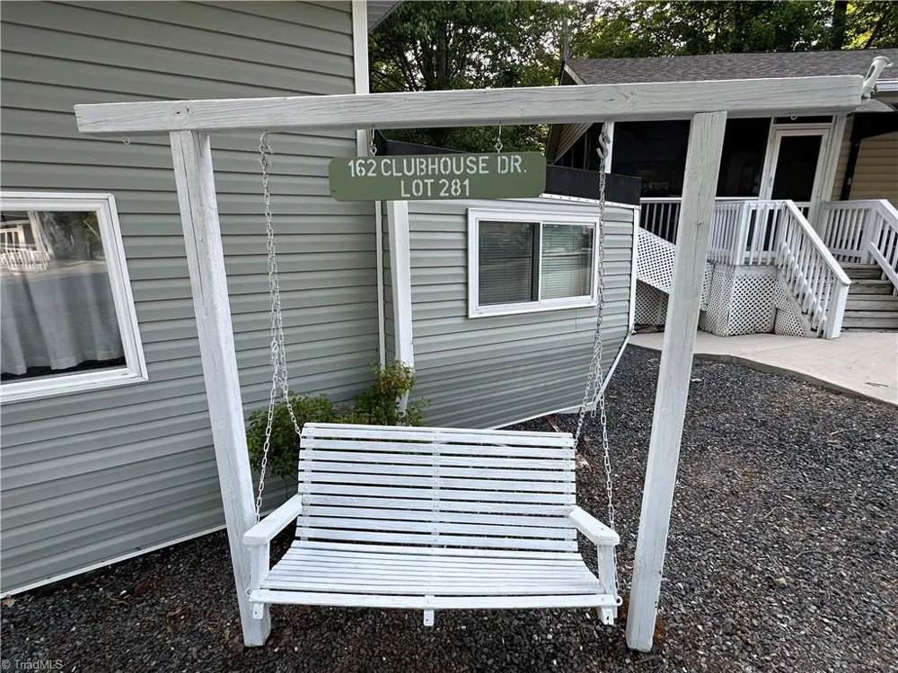 162 Club House Drive New London, NC 28127
